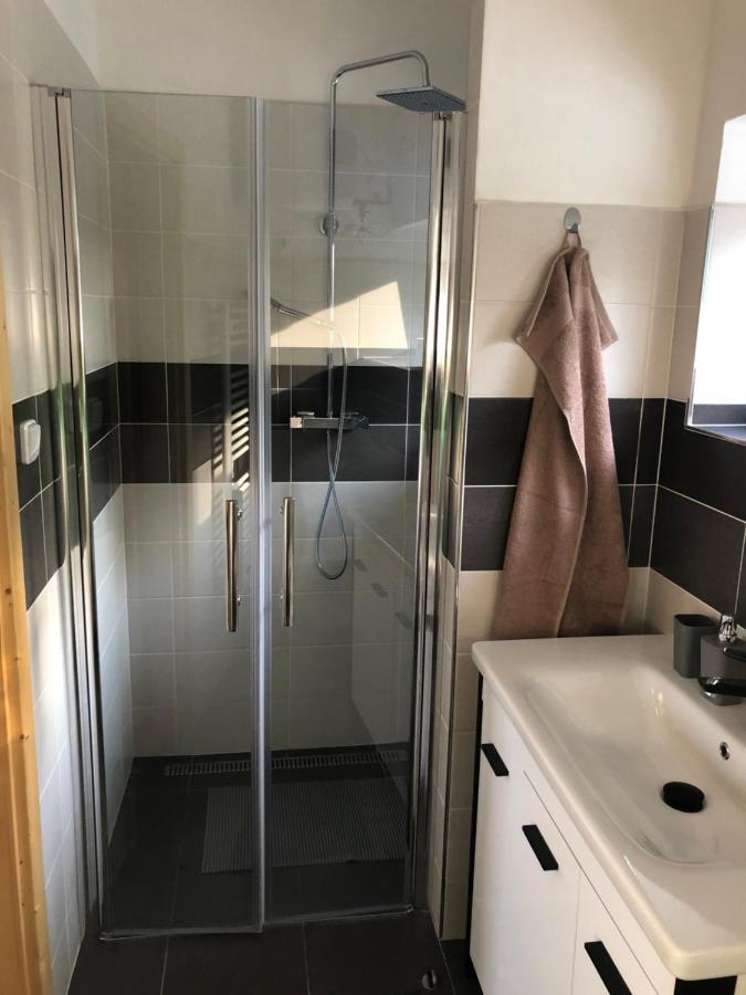 - Slezska Harta Apartment